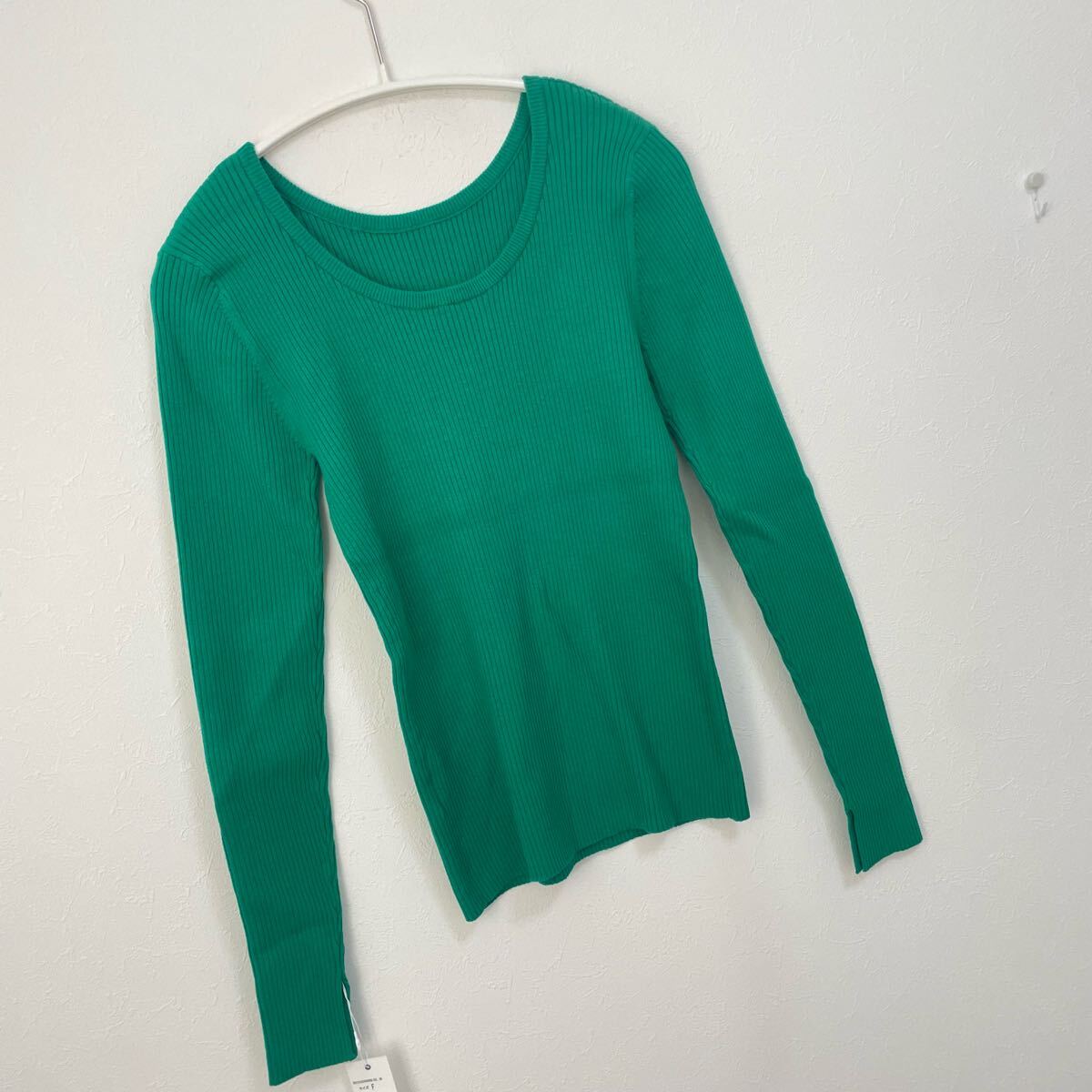 ドゥドゥ 袖スリット2WAYリブプルオーバー拍卖