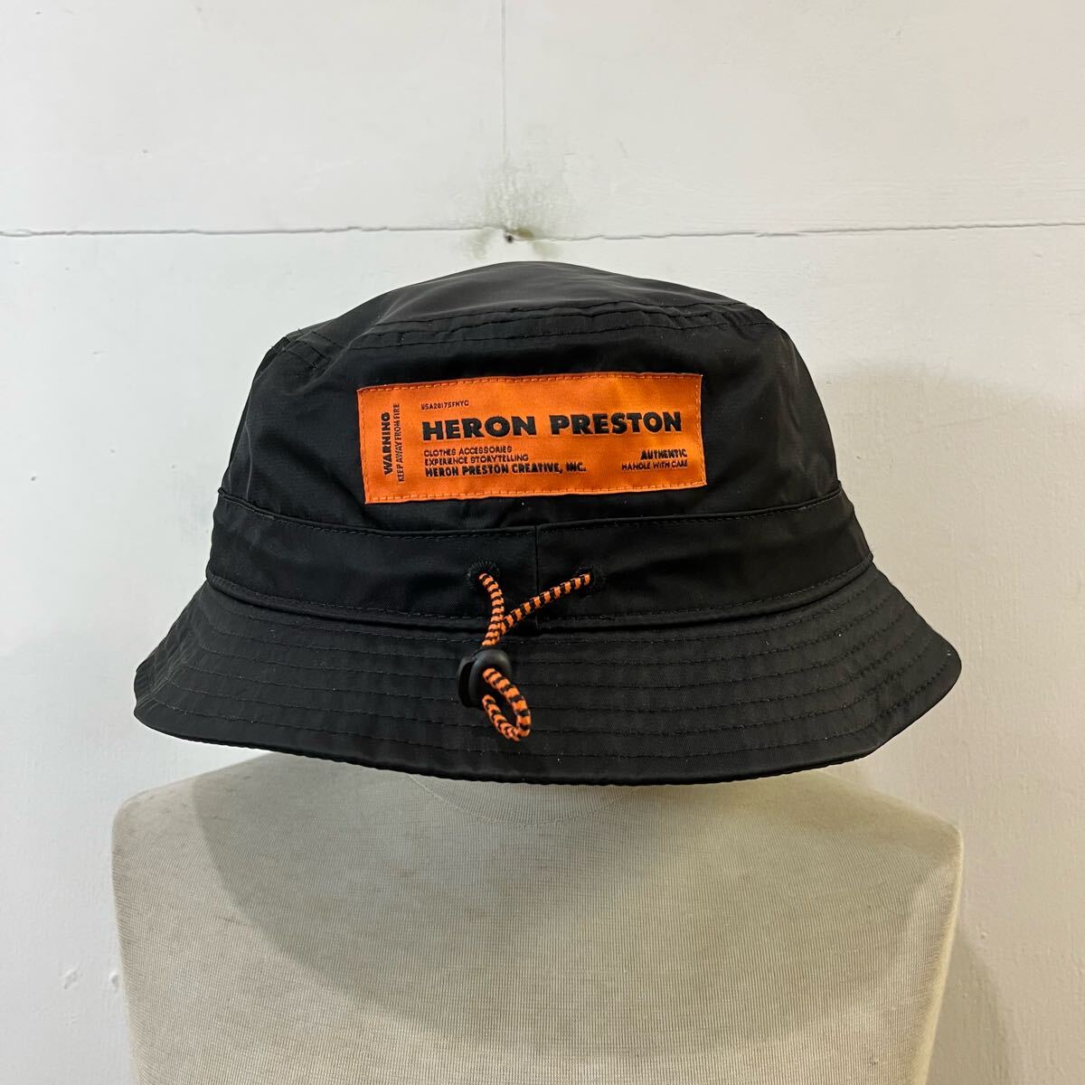 HERON PRESTON 名作 バケットハット 帽子 サファリ 刺繍ロゴ ワンポイント 黒 ブラック ヘロンプレストン【レターパックライト郵送可】拍卖