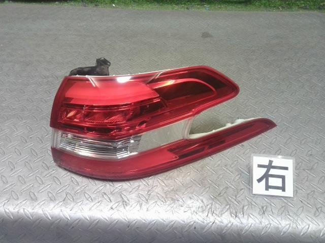 ※同梱不可※プジョー 308 T9WHN02 右テールランプ LED拍卖