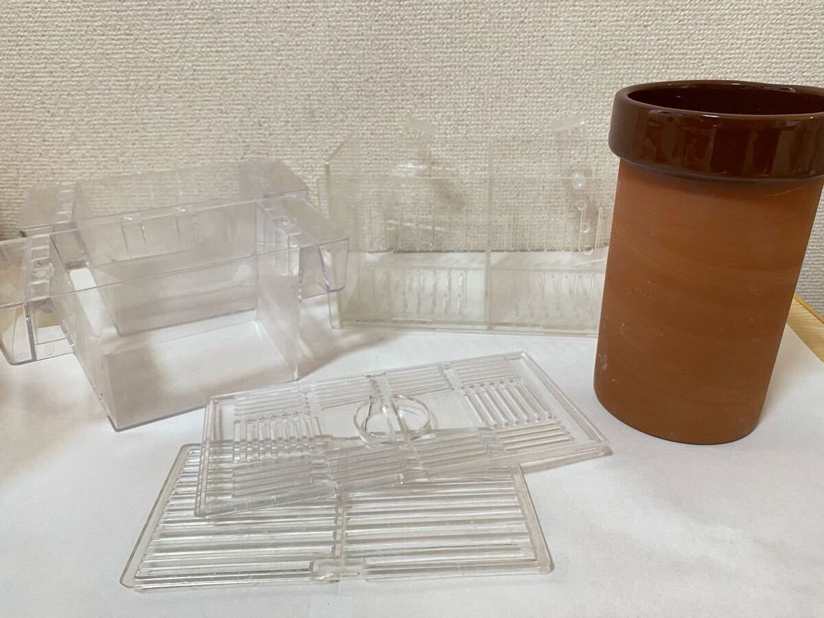 i. 魚 繁殖隔離 ボックス 産卵ケース ケース 水槽 孵化 メダカ 金魚 熱帯魚 隔離ケース 保護 安全性 魚産卵 産卵箱拍卖