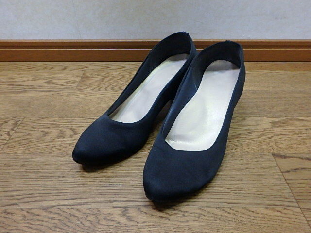 60skt25-0221 訳アリ 黒 パンプス 22.5㎝ 靴 レディース 女性用 ブラック(北海道・沖縄・離島は発送不可)拍卖