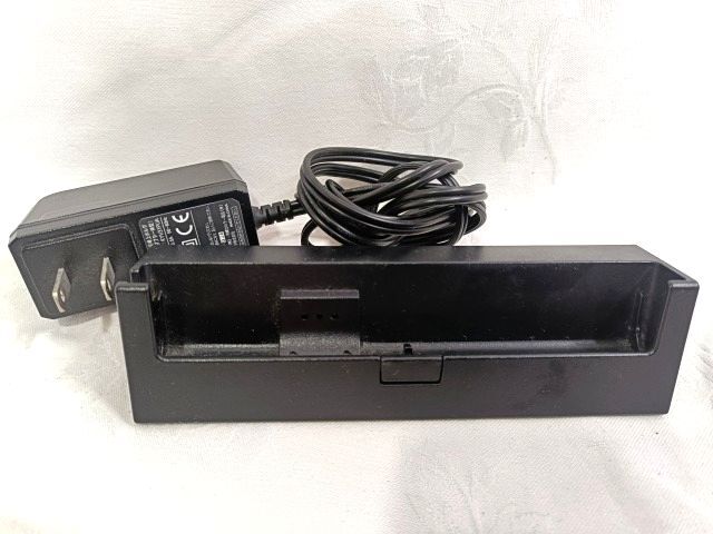 ◆au スマホ URBANO V01対応 急速充電 卓上ホルダ KYV31PUA◆ACアダプタ一体型 電源 京セラ拍卖