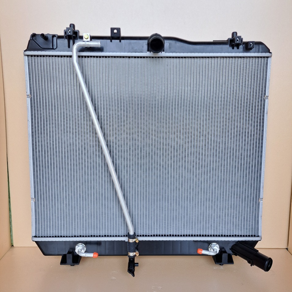 ラジエーター 新品 レジアスエース 後期 KDH201K KDH206K KDH211K KDH221K KDH201V KDH206V 即納 ラジエター拍卖