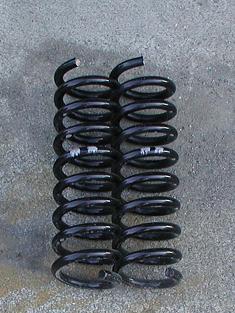 W203ベンツCクラスC200純正リアサスペンション リアスプリング拍卖