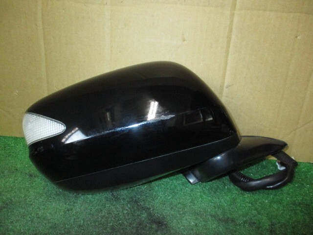 フィット GP1 サイドミラー ドアミラー 右側 (カラーNo:NH731P) 76208-TF0-J31拍卖