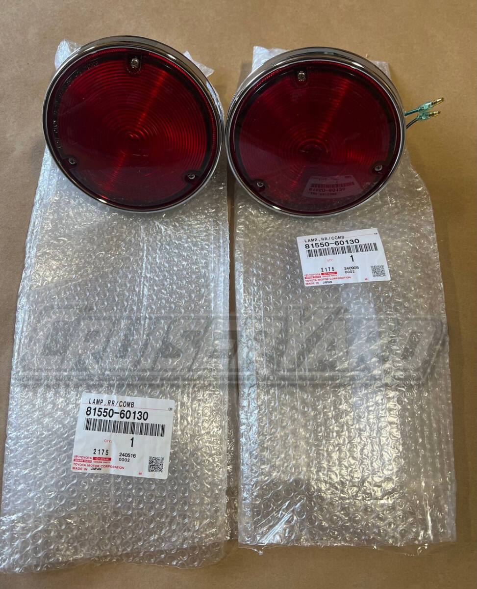 トヨタ 純正 リヤコンビネーション ランプASSY LH+RH 左右2個セット ランドクルーザー VAN(LAND CRUISER VAN) FJ40 1969/03-1969/10 T-294拍卖