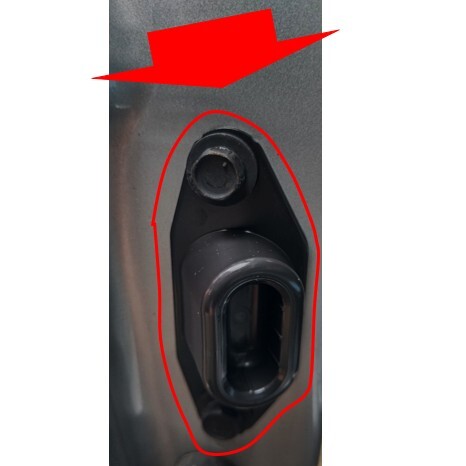 ★新品 未使用 純正部品 トヨタ TOYOTA ハイエースバン 200系 HIACE VAN KDH201V スライドドア ロック ストライカー カバー セット 異音★拍卖