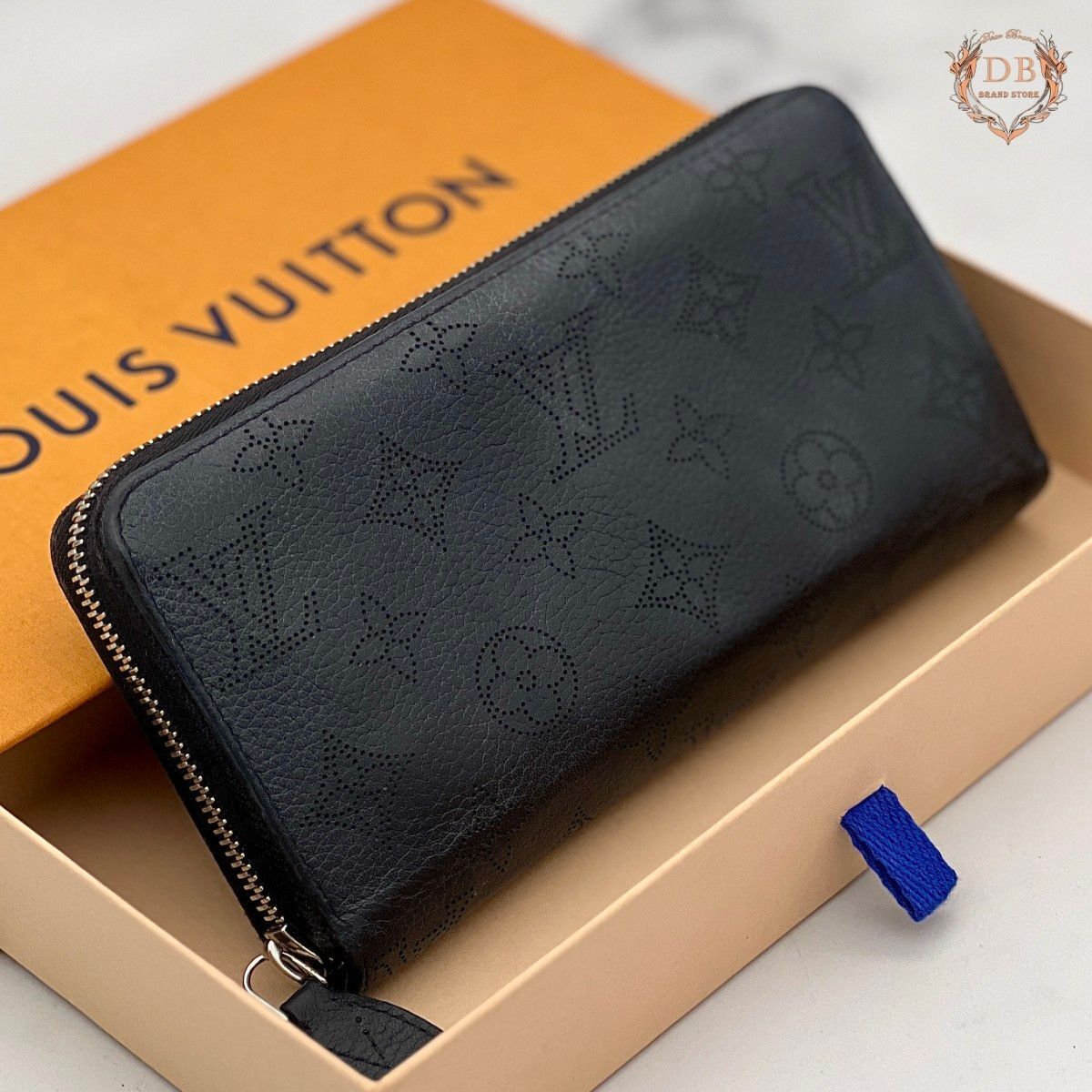 ルイヴィトン マヒナ ジッピーウォレット ブラック 長財布 ラウンドファスナー Louis Vuitton メンズ 財布 884 シルバー金具 鑑定済み Auth拍卖