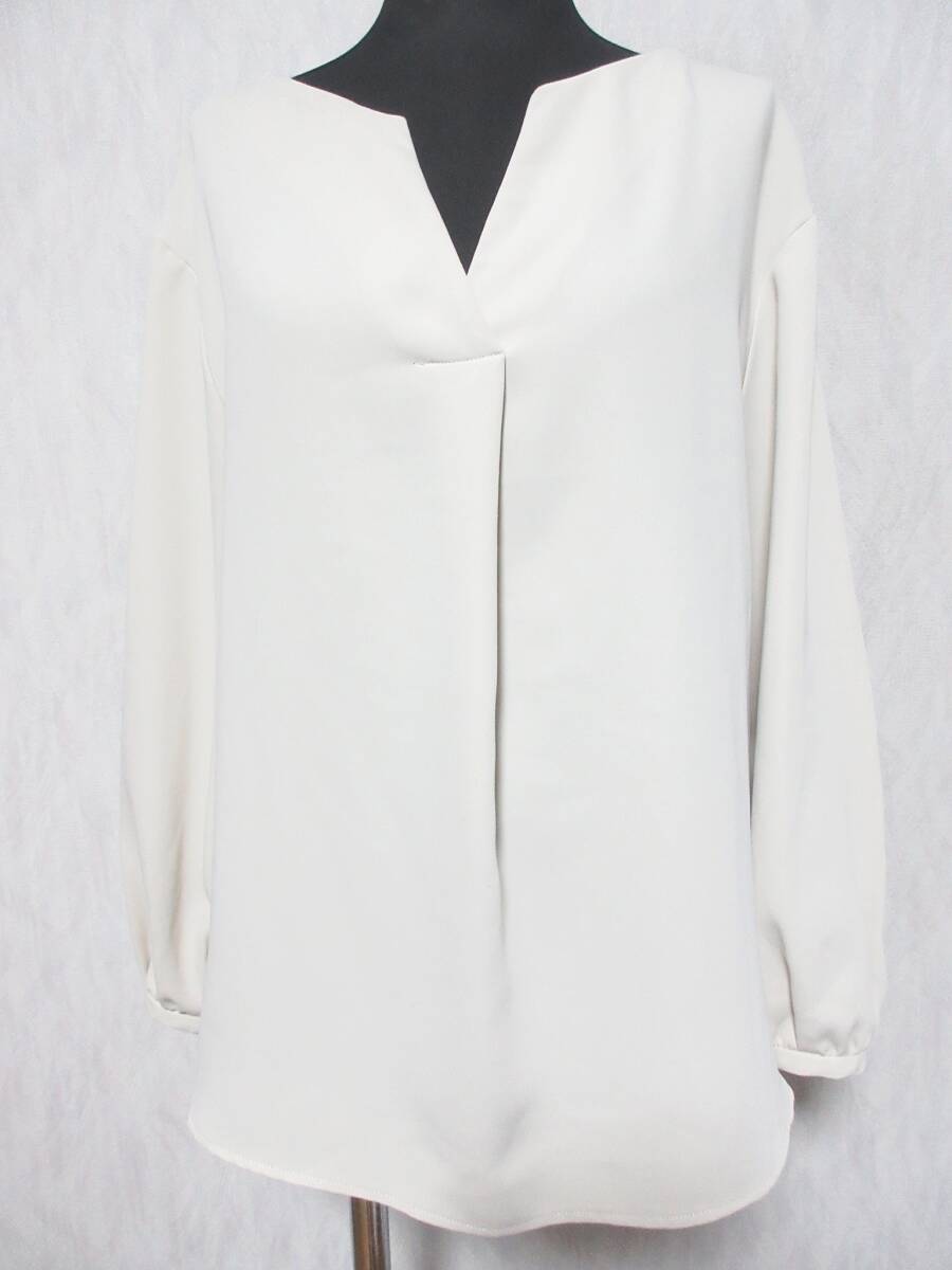 イネド INED 長袖 カットソー プルオーバーブラウス ベージュ 9 亥5370拍卖