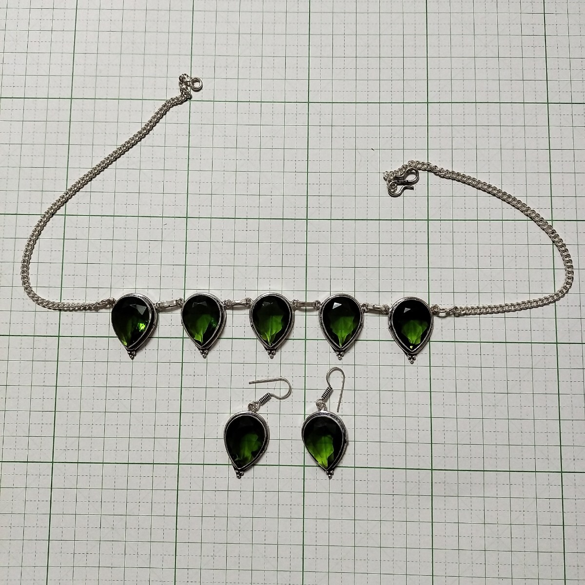 ペリドット ピアス ネックレス セット拍卖