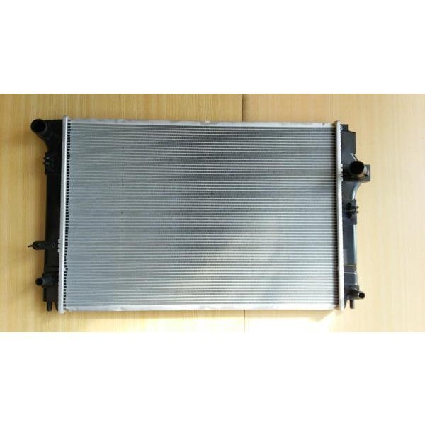 アクア カローラアクシオ 新品ラジエター NHP10 NKE165 ラジエーター拍卖