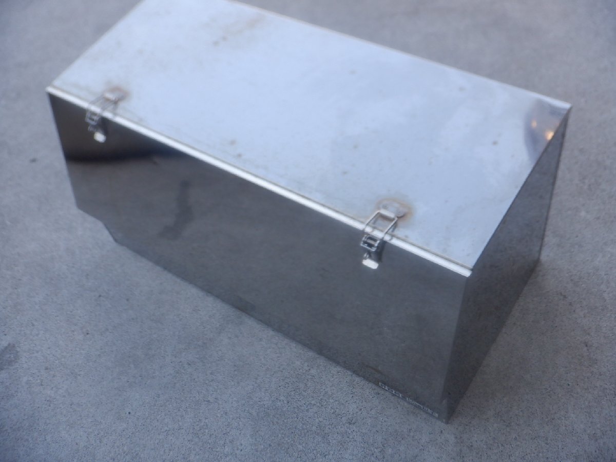 売り切り トラック 小物入れ 収納庫 ケース ボックス ステンレス 約900mm×約450mm×約455mm m-25-3-170拍卖