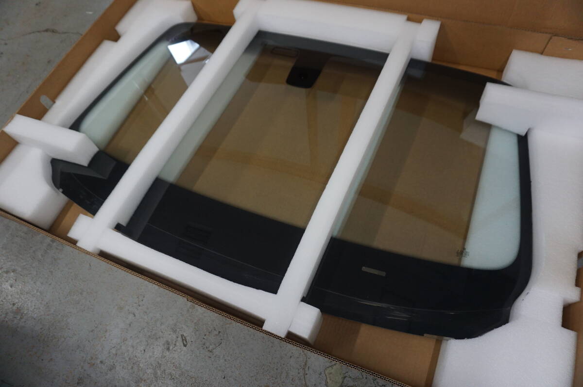 ロールスロイス レイス 純正フロントガラス ABA-665C RR7312219 中古品拍卖