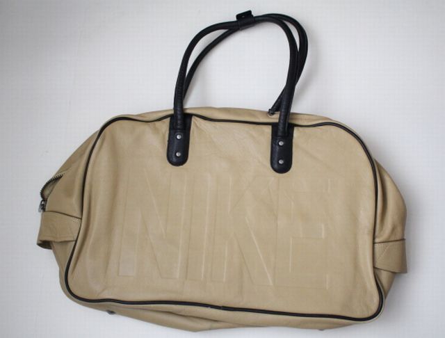 70's【NIKE】ナイキ 筆記体ロゴ ボストンバック スポーツバッグ ベージュ レア 古着屋購入 ビンテージ VINTAGE拍卖