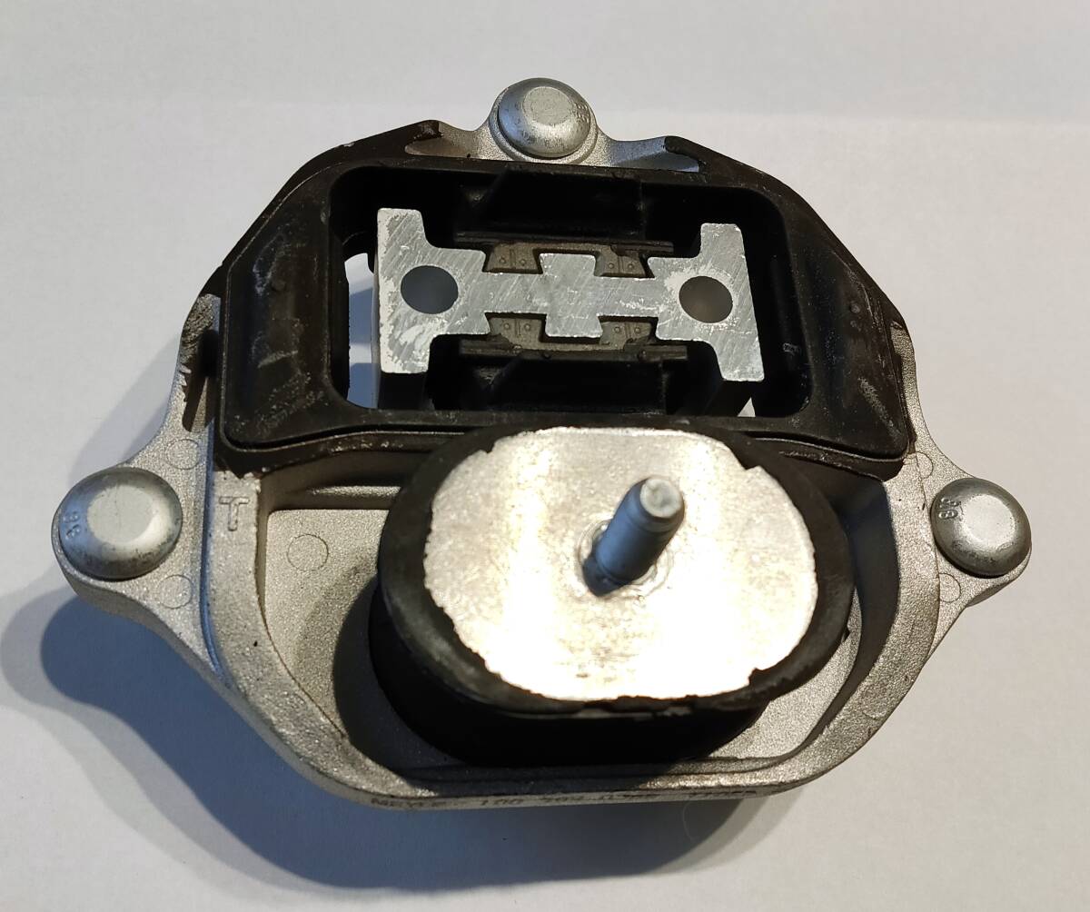 (送料込) アウディA4(B8 8K)・ A5(8F 8T) ・Q5(8R) ミッションマウント【ドイツ マイレ製・新品】拍卖