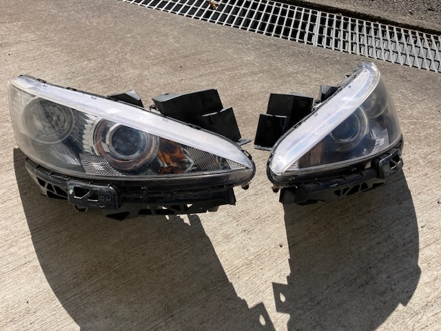 マツダ★ビアンテ純正HIDヘッドライト左右セット★HCHR-690 CCEFW CCEAW CCFFW CC3FW拍卖
