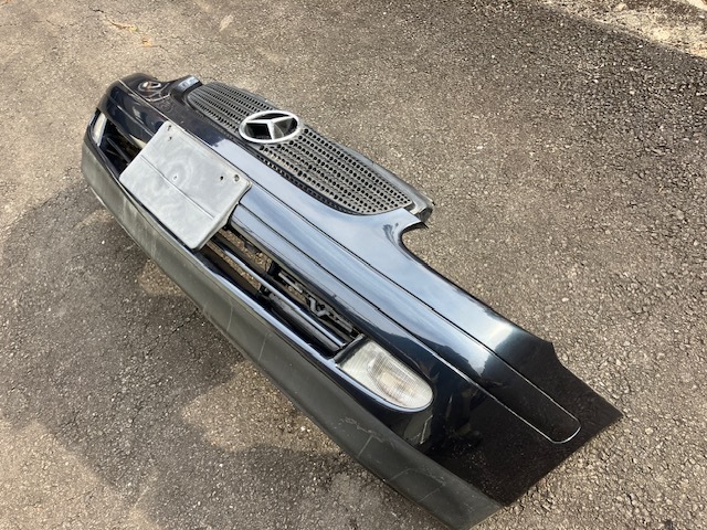 メルセデスベンツ★SLK230コンプレッサー R170★純正フロントバンパー+フォグランプ付セット!!★エメラルドブラック★前期?後期?1705050拍卖