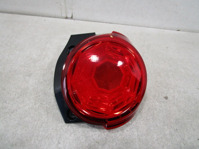 ダイハツ キャスト LA250S 純正 右テールライト TOKAI DENSO 20519 81550-B2550拍卖
