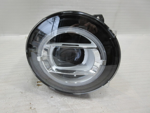 良品 メルセデス・ベンツ Gクラス W463A 純正 LED 右 ヘッドライト拍卖