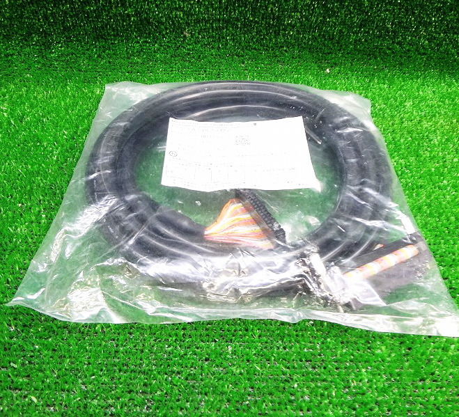 Kのか1511 新品■三菱電機■PLC対応ケーブル■FA-CBL30FMV■3m■シーケンサコネクタI/Oユニット■端子台間接続用■ケーブル 接続ケーブル拍卖