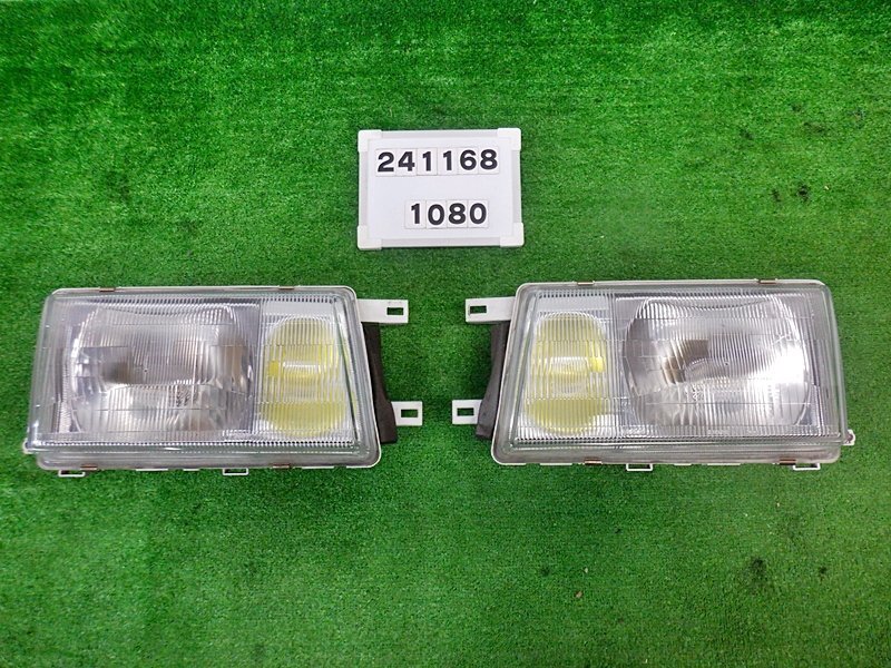 ☆セドリック PAY31☆ ヘッドライト 左右セット 26010-VR325 ★送料無料(沖縄・離島は除く)★ 241168拍卖