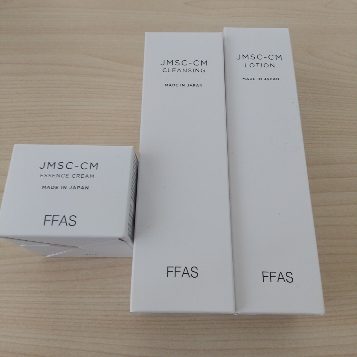 岩田剛典さんがアンバサダー FFAS ヒト幹細胞培 3点セット拍卖