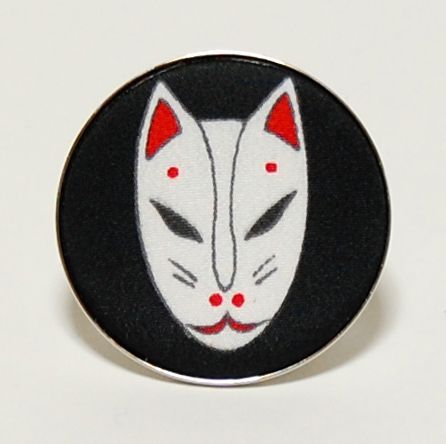 【帯飾り帯留めにも】くるみ飾りのスカーフ留め 薄地のスカーフ用 黒 狐柄 正絹 新品 手作り品 少し訳あり クリックポスト発送拍卖