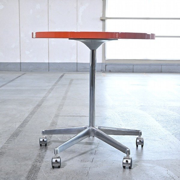 Cattelan Italia サイドテーブル キャスター脚 ラウンド ダイニング リビング 書斎 イタリアンモダン クチーナ カッテラン拍卖