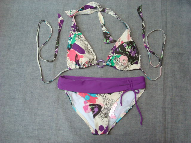 新品CHIEMSEE(キムジー)プラスマイナスレディースビキニNEED YOU TONIGHT 1024(XS)拍卖