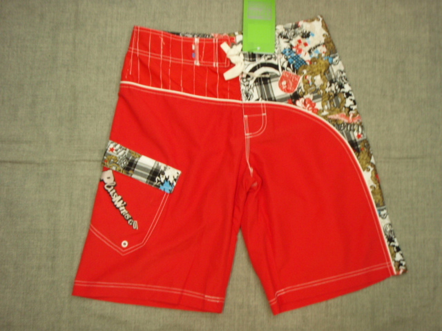 新品CHIEMSEE(キムジー) プラスマイナスメンズボードショーツWORKBOI 678(S)拍卖