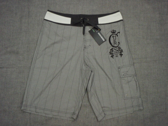 新品CHIEMSEE(キムジー)メンズボードショーツHOMER CHECK 100(M)拍卖