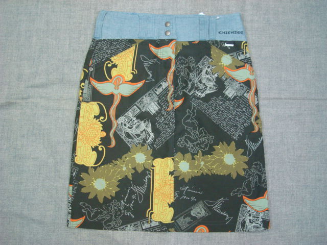 新品CHIEMSEE(キムジー)レディースボードショーツ素材スカートTARA A8831(XS)拍卖