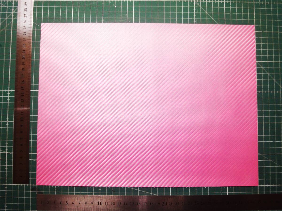 新品 合成皮革 合皮 はぎれ カーボン ピンク 34㎝×25㎝ 合皮生地 フェイクレザー 手芸用 生地 ハンドメイド DIY カスタム ハギレ拍卖
