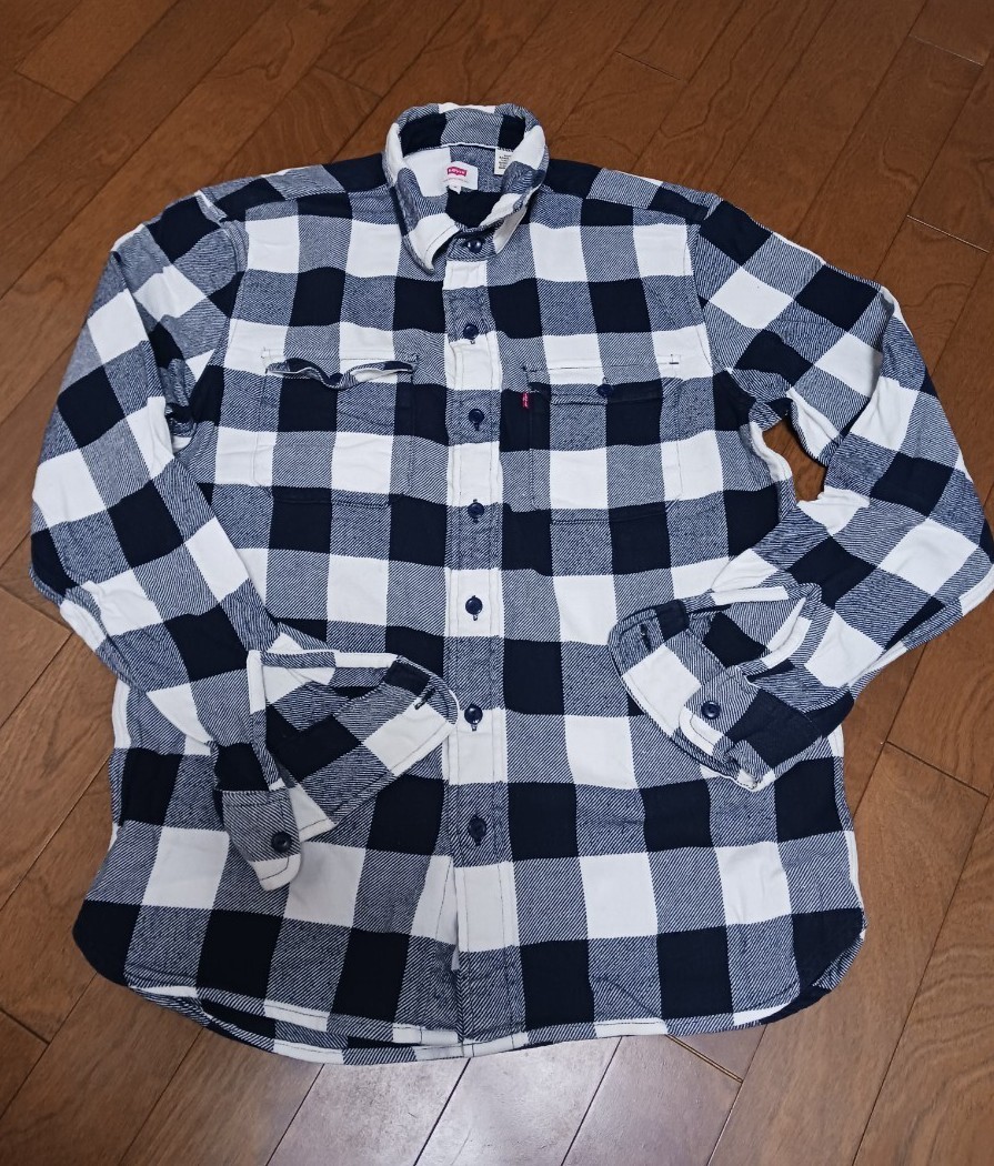 Levi’s リーバイス 長袖シャツ ネルシャツ Mサイズ チェック ブロックチェック フラップポケット 白 紺 ホワイト ネイビー 綿100拍卖