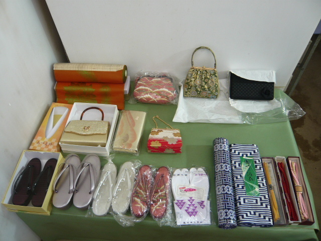 BA133◆着物用品 まとめ 段もの ハンドバック 草履 帯 襟 他 ◆未使用、中古◆I拍卖