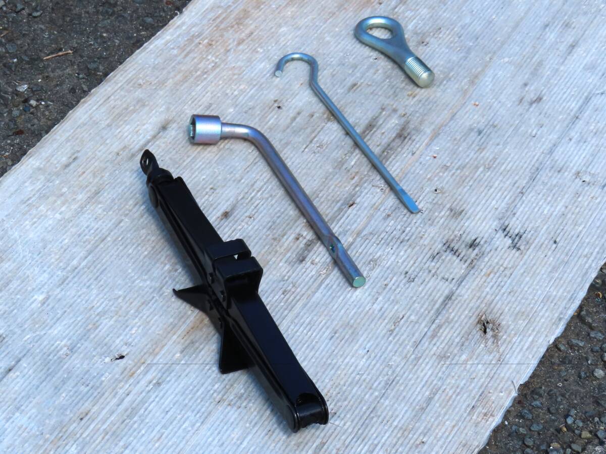 H20 CBA-L375S L385S タント カスタム 前期 KF-DET CVT 純正 車載工具 パンタジャッキ 牽引フック ホイールレンチ SET / 91225km拍卖