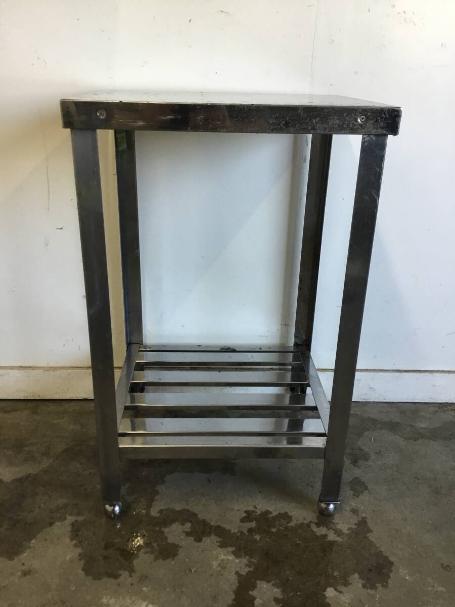 △ 岐阜発/ 厨房器具/ 作業台/ 500mm×450mm/ 高さ800mm/ テーブル/ 棚/ 汚れ等あり/ 現状品/ R6.11/3 △拍卖