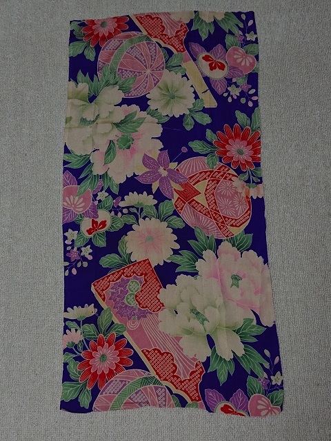 K-51-01-A*70cm×34cm*錦紗*正絹*市松人形*和装小物*和装人形*手作り人形*はぎれ*古布*リメイク*アンティーク*つるし雛*つるし飾り*手芸拍卖