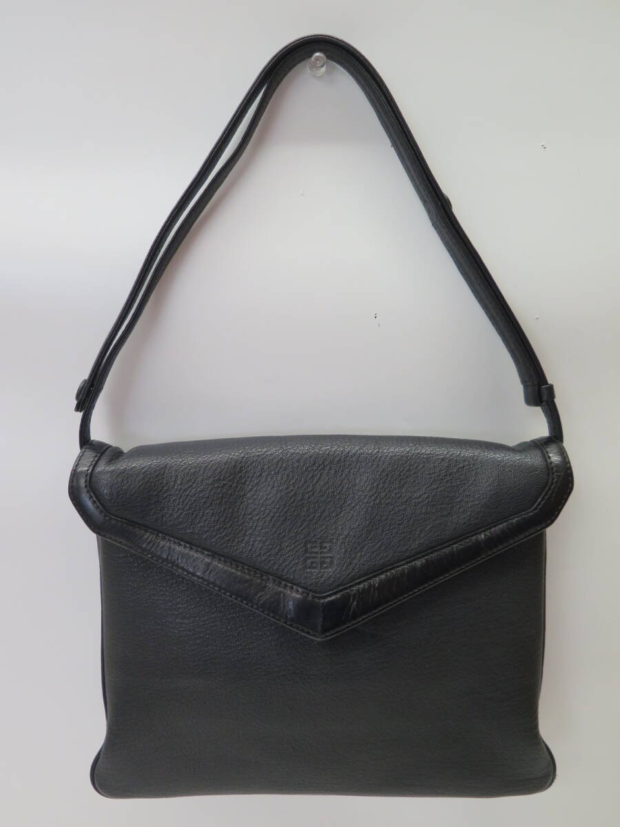美品 GIVENCHY ジバンシー ジバンシィ レザー ショルダーバッグ 黒 ブラック ショルダーの長さを変えられます拍卖
