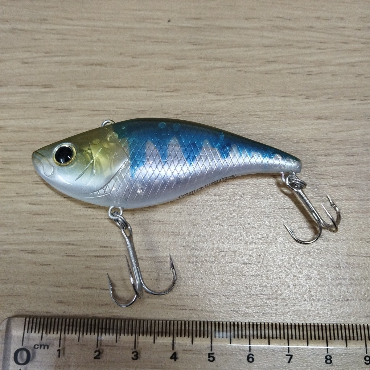 エバーグリーン美品コンバットバイブレーションオイカワカラー拍卖