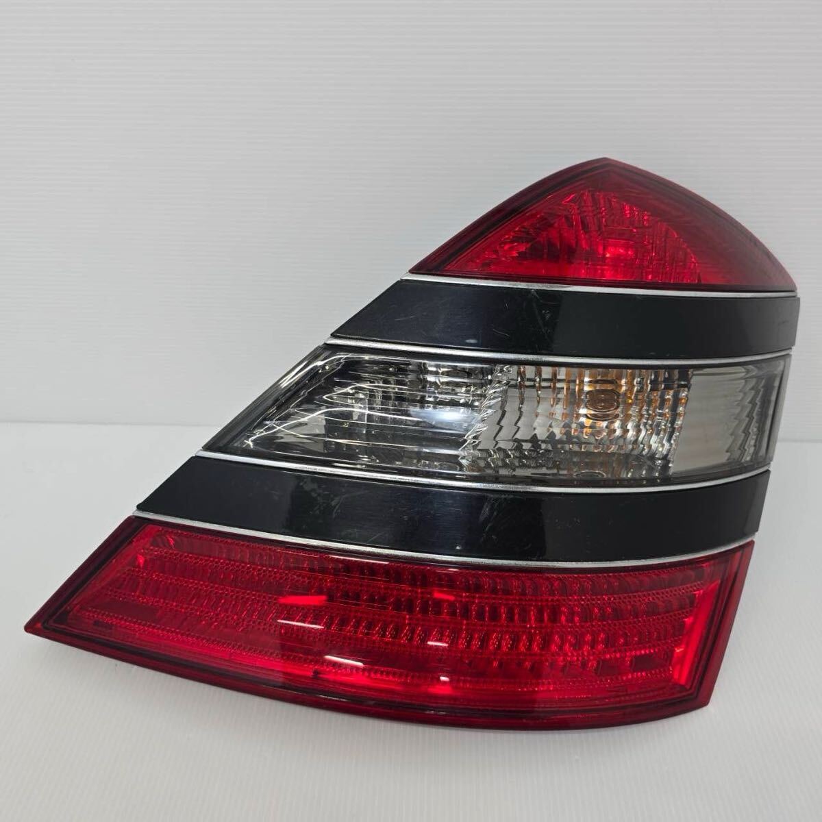 ベンツ Sクラス DBA-221071 右テールランプ ストップランプ ブレーキランプ拍卖