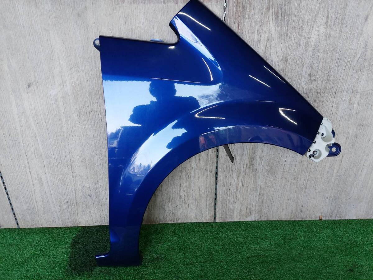 ダイハツムーヴカスタム② DBA-L175S フロントフェンダー右 カラーNO:B60 初年度登録:平成20年拍卖