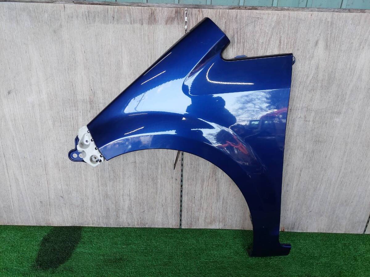 ダイハツムーヴカスタム② DBA-L175S フロントフェンダー左 カラーNO:B60 初年度登録:平成20年拍卖