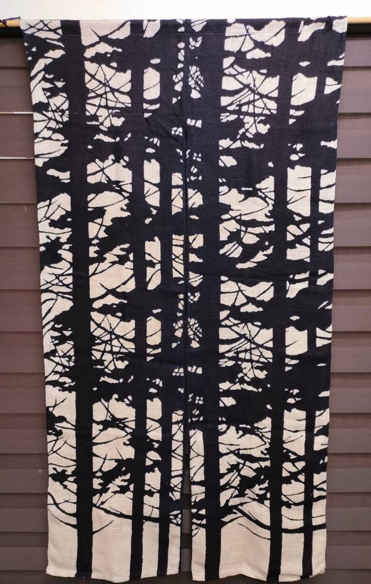 ☆ 麻 暖簾 のれん 樹幹の図柄 縦163センチ×横85センチ 中古品 ☆拍卖