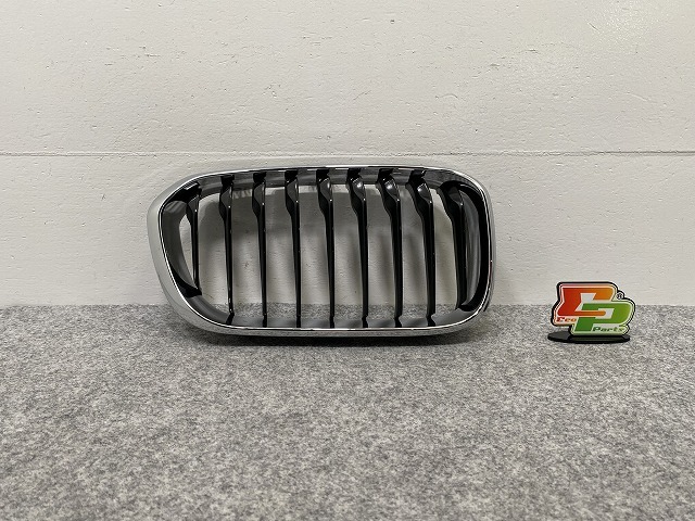 新品!1シリーズ F20/F21 純正 右 フロント グリル/ラジエーターグリル 7 371 748 51712357462 素地/メッキ BMW(140890)拍卖