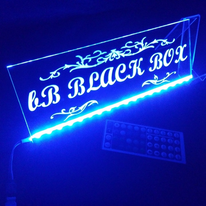 bB② フルカラーLED アクリルプレート QNC20 QNC21 QNC25 NCP30 NCP31 NCP35 トヨタ TOYOTA 内装 カスタム パーツ 電源付き シガーソケット拍卖