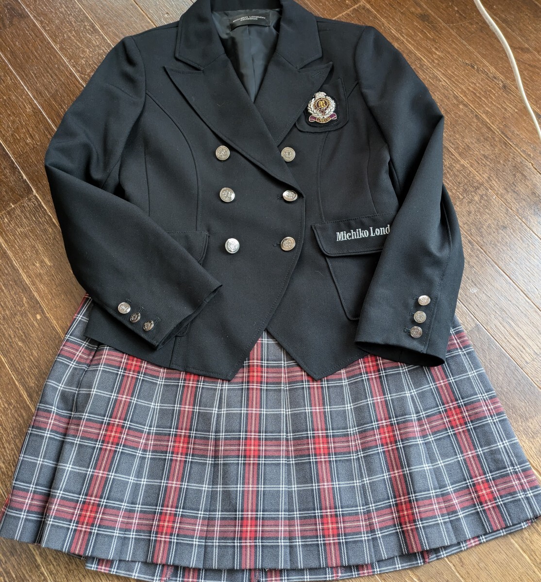 【一度着用】MICHIKO LONDON ★160cm女児スーツ チェックスカート拍卖