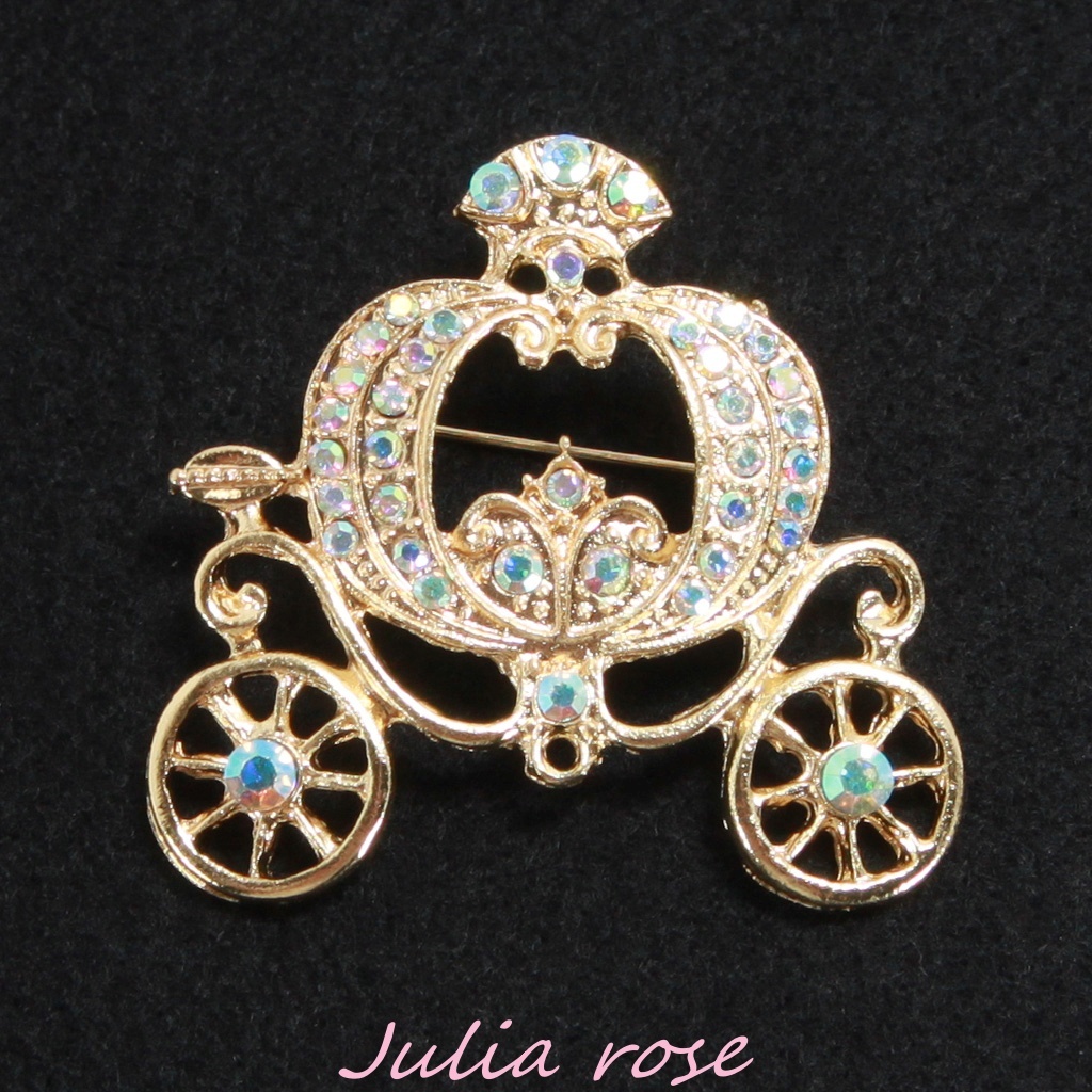 金色のカボチャのブローチ ファンタジック ゴールドカラー ラインストーン 馬車 襟元等 新品拍卖