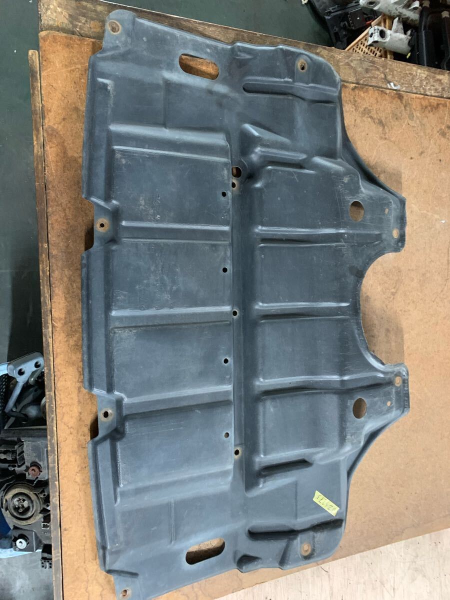 クラウン JZS173 エンジン アンダーカバー 1JZ 4WD拍卖