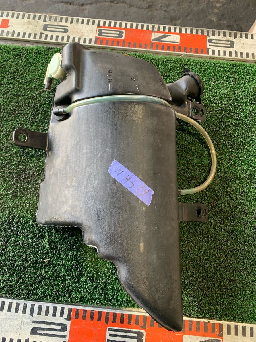 全国送料無料 エルフ NHS69 ウォッシャータンク拍卖